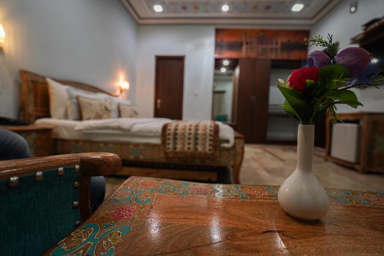 King Room with Pool View